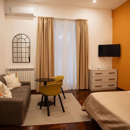 Hello Chiaia Napoli By Progecta Srl Apartment Bagian luar foto