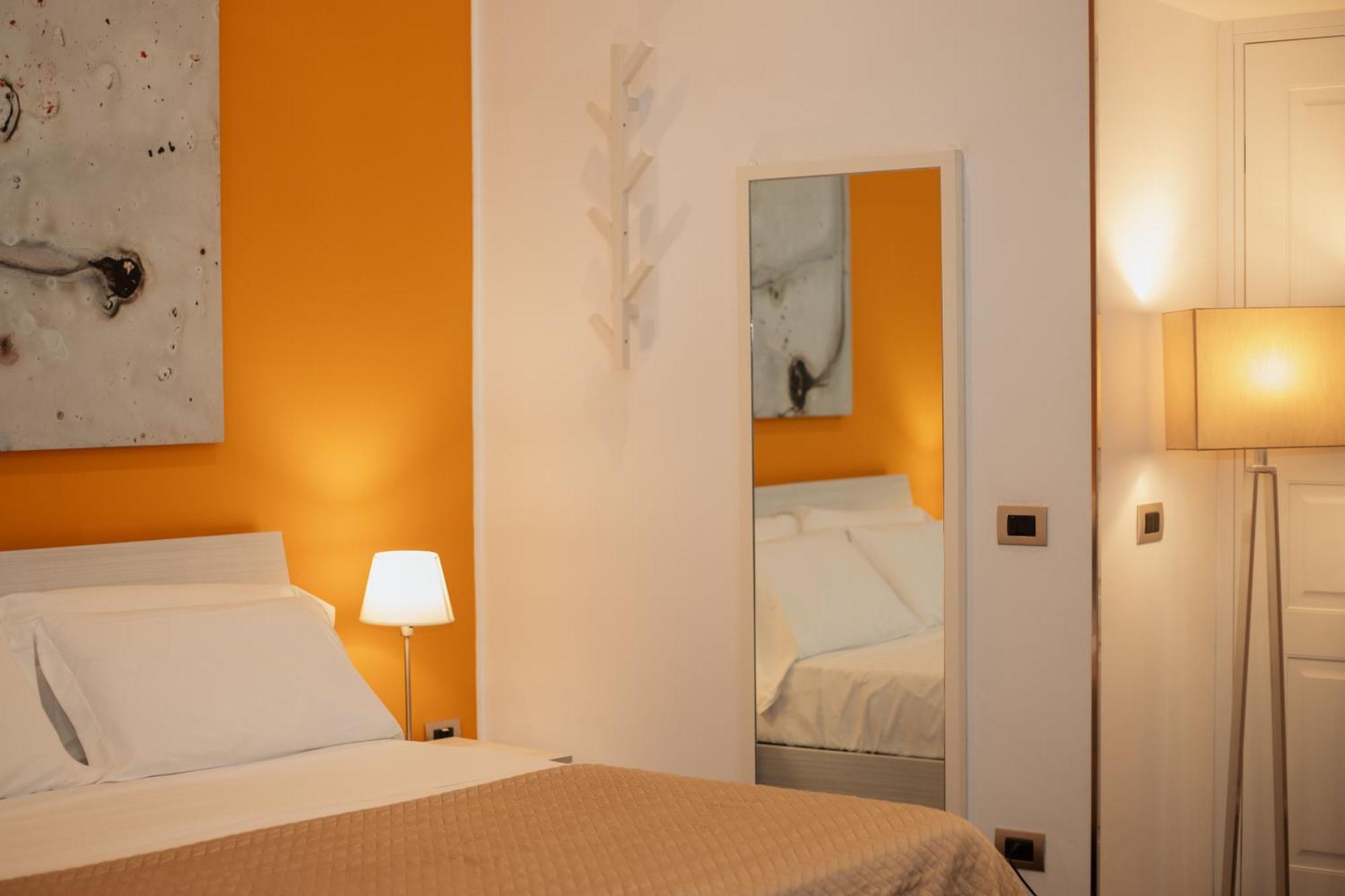 Hello Chiaia Napoli By Progecta Srl Apartment Bagian luar foto