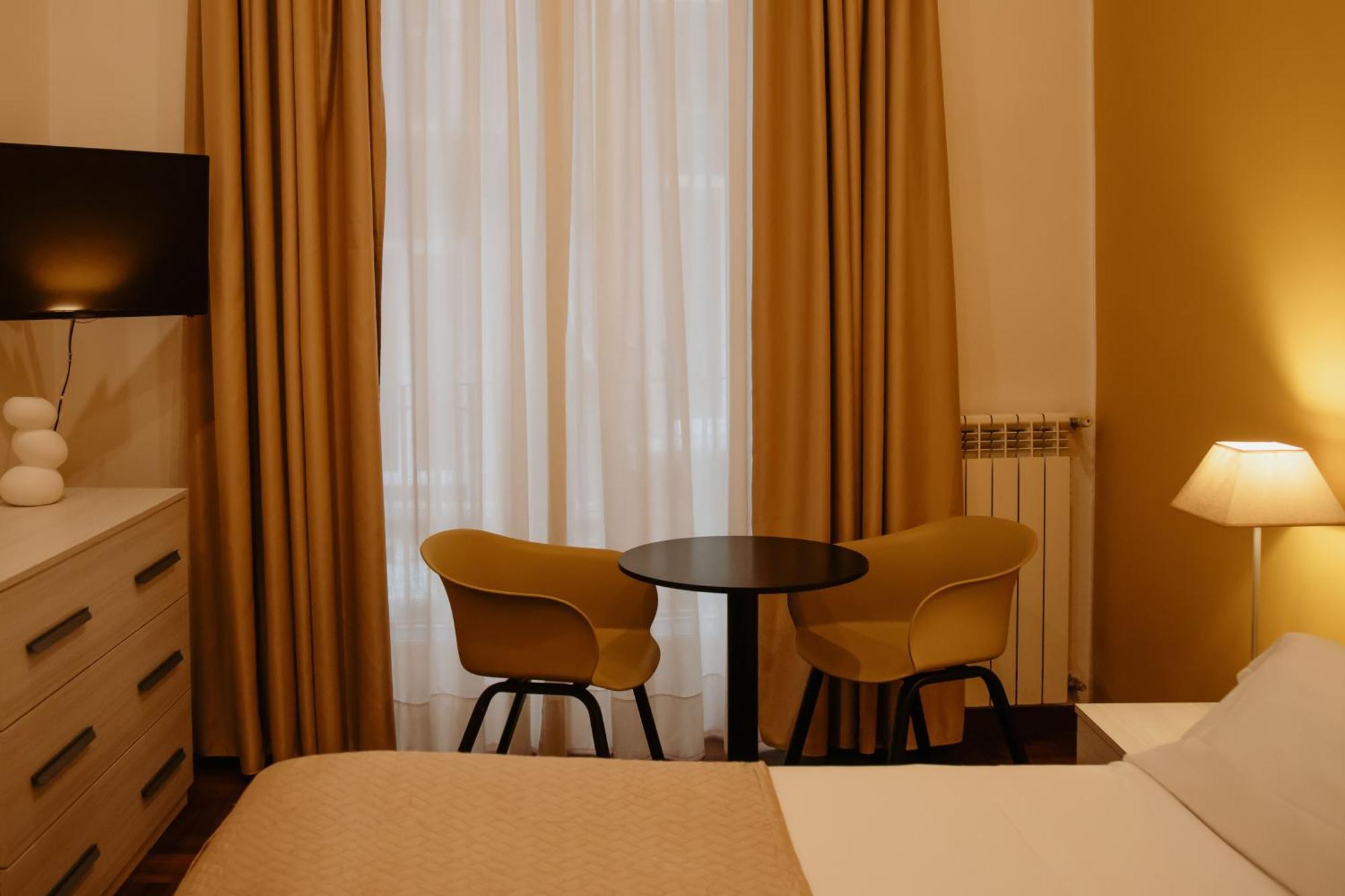 Hello Chiaia Napoli By Progecta Srl Apartment Bagian luar foto