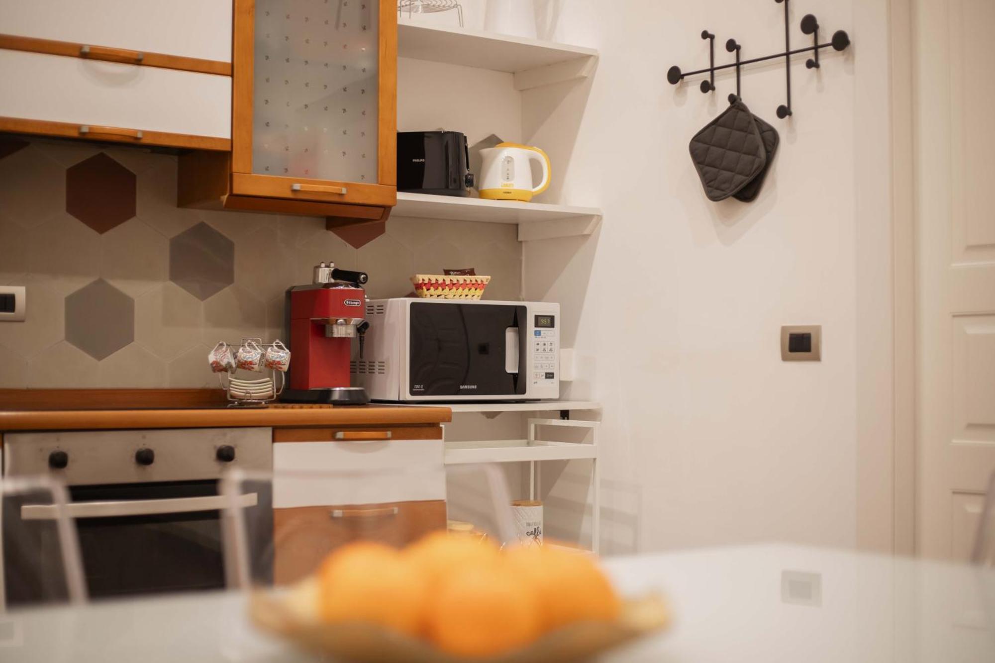 Hello Chiaia Napoli By Progecta Srl Apartment Bagian luar foto