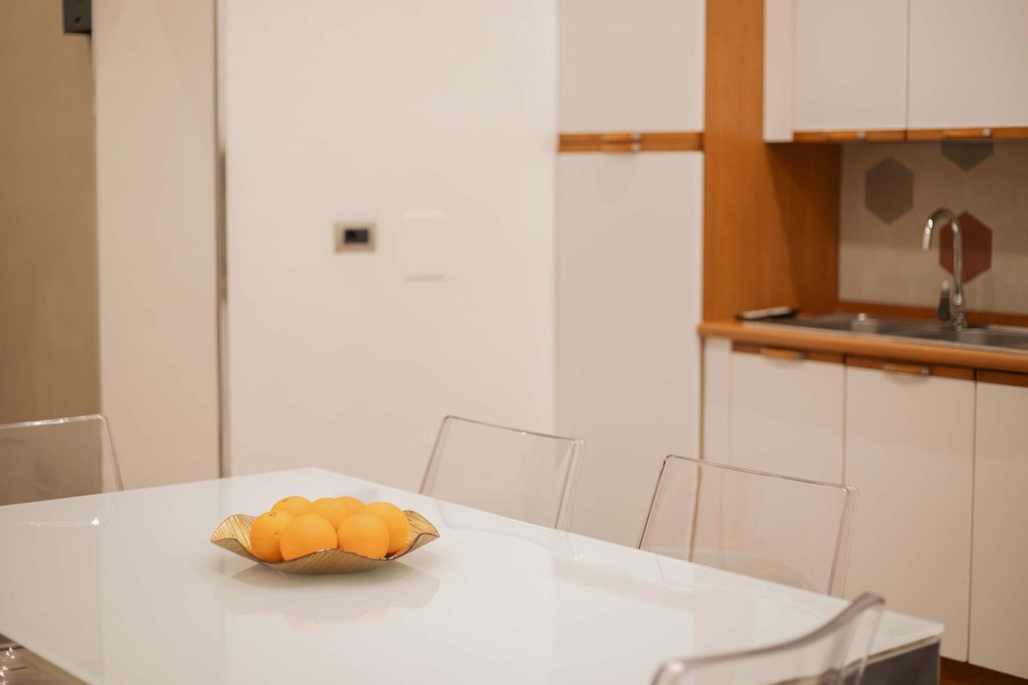 Hello Chiaia Napoli By Progecta Srl Apartment Bagian luar foto